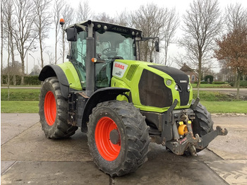 Trattore CLAAS Axion 810