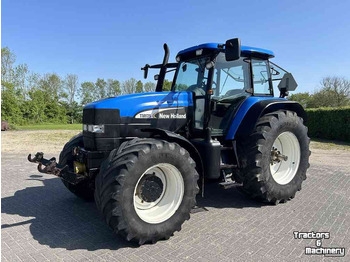 Trattore NEW HOLLAND TM