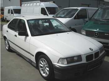 BMW 320i - Autovettura