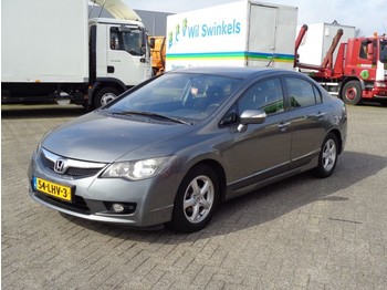 Autovettura Honda Civic Hybrid + Automatic + Airco + Heated Seats