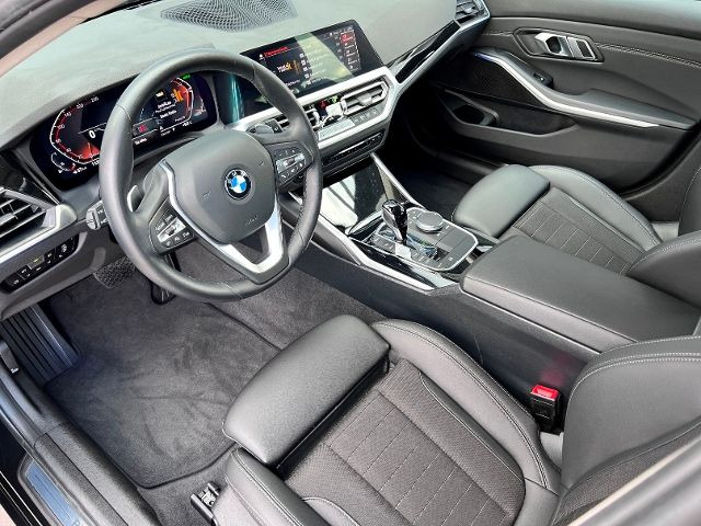 Autovettura BMW 320 i Sport Line LED ACC LED HiFi SHZ Komfortzug: foto 5