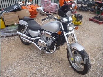 Honda VF750C MAGNA - Motocicletta