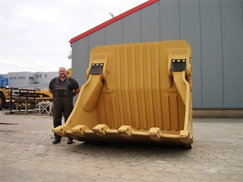 Benna per escavatore CATERPILLAR 5090B / FS385 Front face shovel bucket