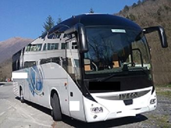 Autobus extraurbano IVECO SFR2XX MAGELYS