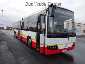 Autobus extraurbano Volvo CARRUS 8700 B12 BLE EURO 5: foto 1