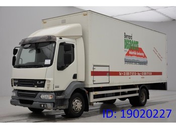 Autocarro furgonato DAF LF55.220