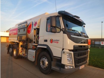 Cisterna autocarro Volvo FM