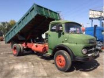 Ribaltabile autocarro Mercedes Benz 11.13 (4x2)