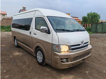 Minibus TOYOTA