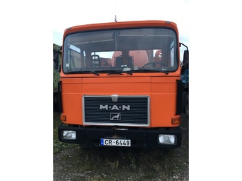 Autocarro cisterna MAN 22.291