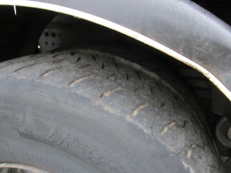 Autocarro con pianale/ Cassone fisso Renault Kerax 370 DXI