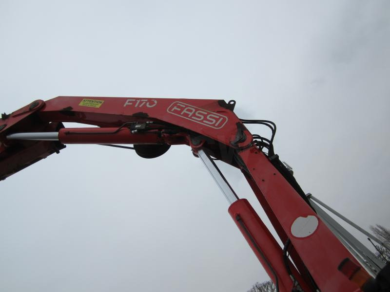 Autocarro con pianale/ Cassone fisso Renault Kerax 370 DXI