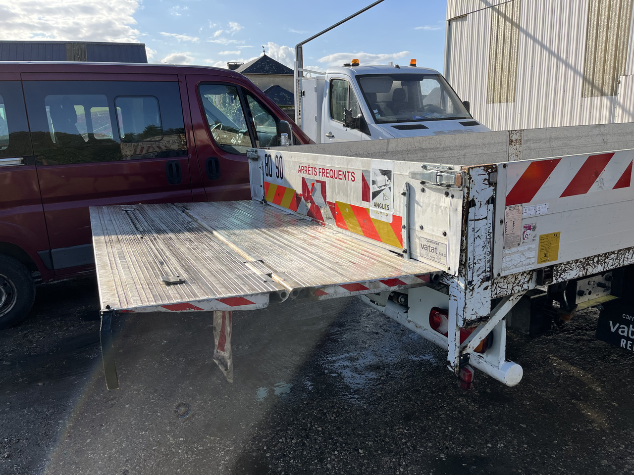 Autocarro con pianale/ Cassone fisso Renault Mascott 2L8 dci 130cv plateau hayon