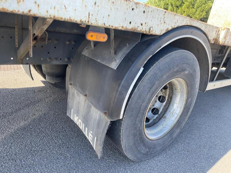 Autocarro con pianale/ Cassone fisso Renault Premium 270 DCI