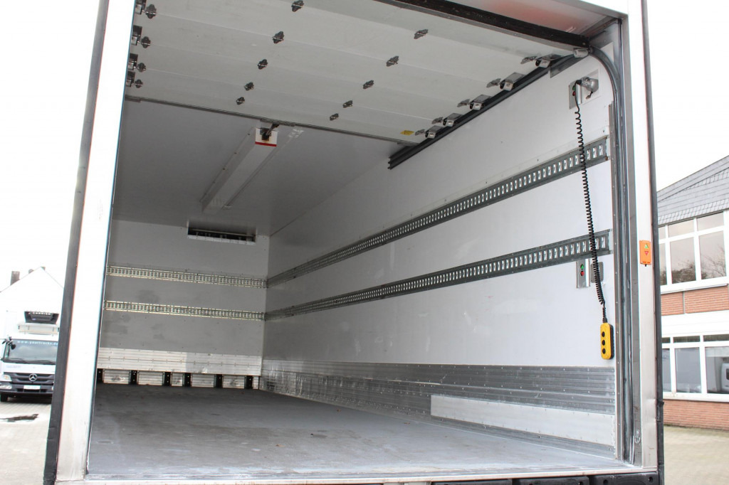 Autocarro frigorifero Daf LF  280 E6 Frigoblock LBW Rolltor Strom Klima