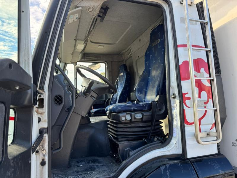 Autocarro frigorifero Iveco Stralis 360
