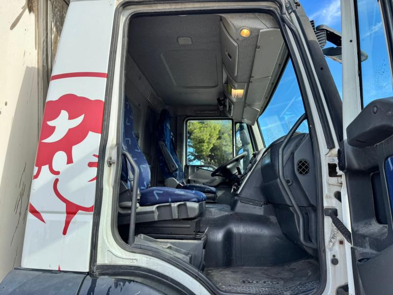 Autocarro frigorifero Iveco Stralis 360