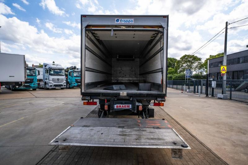 Autocarro frigorifero Mercedes AXOR 1829-MP3+ CARRIER