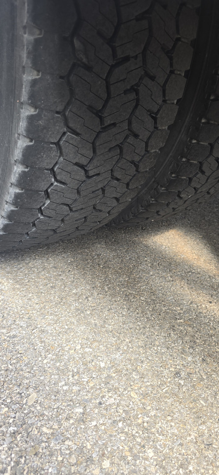 Autocarro frigorifero RENAULT