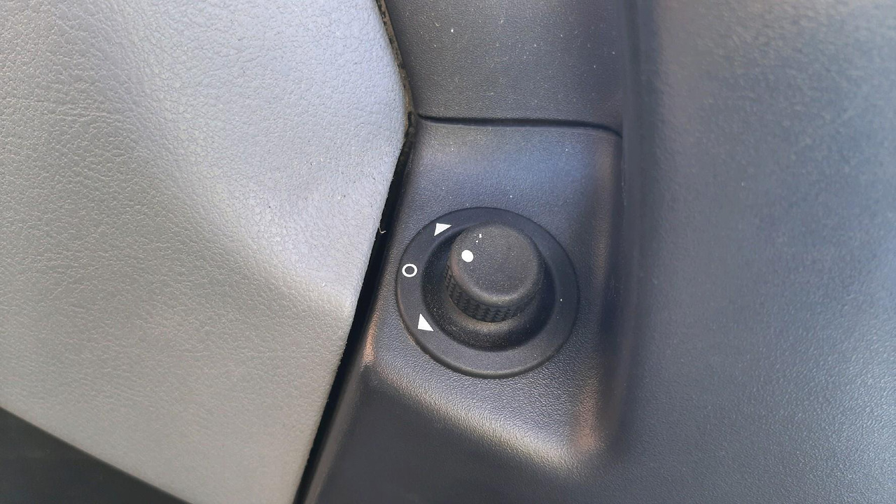 Autocarro frigorifero RENAULT PORTEUR FRIGO D