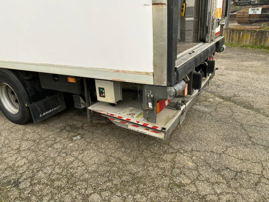 Autocarro frigorifero Renault D240 /LAMBERET/CARRIER 1150 *A REPARER*