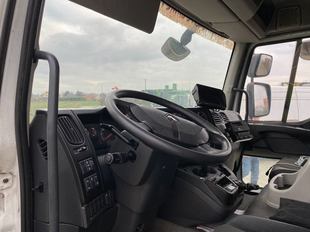 Autocarro frigorifero Renault D240 /LAMBERET/CARRIER 1150 *A REPARER*