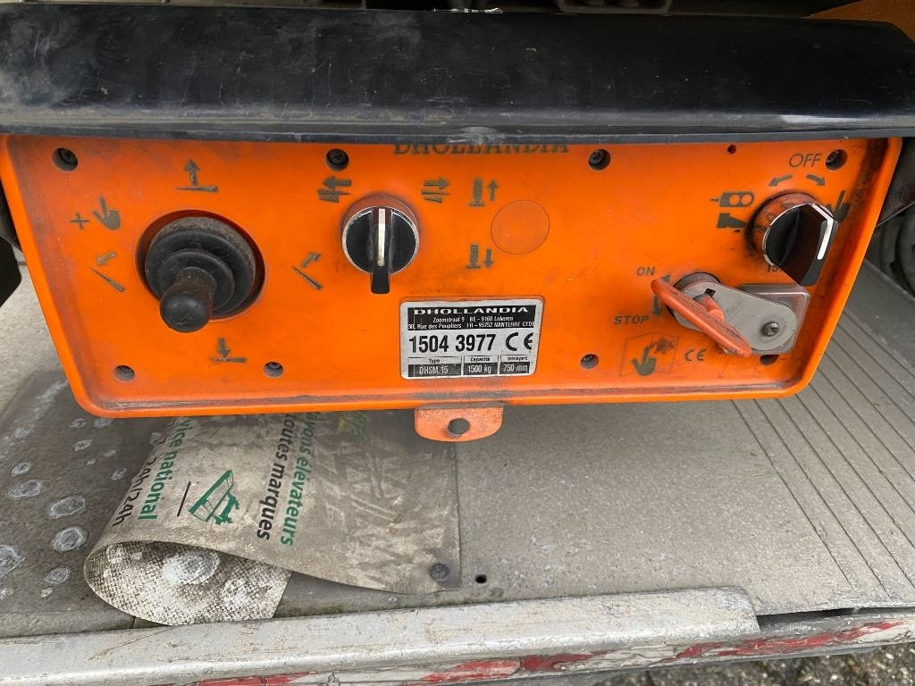 Autocarro frigorifero Renault D240 /LAMBERET/CARRIER 1150 *A REPARER*