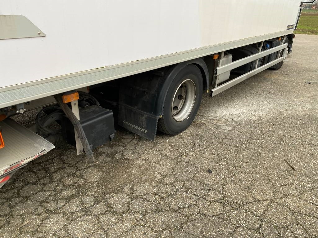 Autocarro frigorifero Renault D240 /LAMBERET/CARRIER 1150 *A REPARER*