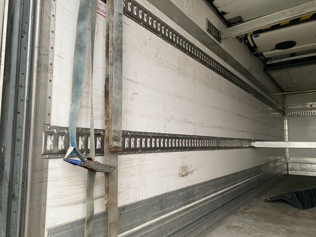 Autocarro frigorifero Renault D240 /LAMBERET/CARRIER 1150 *A REPARER*