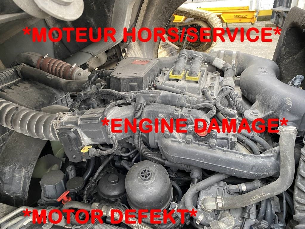 Autocarro frigorifero Renault D240 /LAMBERET/CARRIER 1150 *A REPARER*