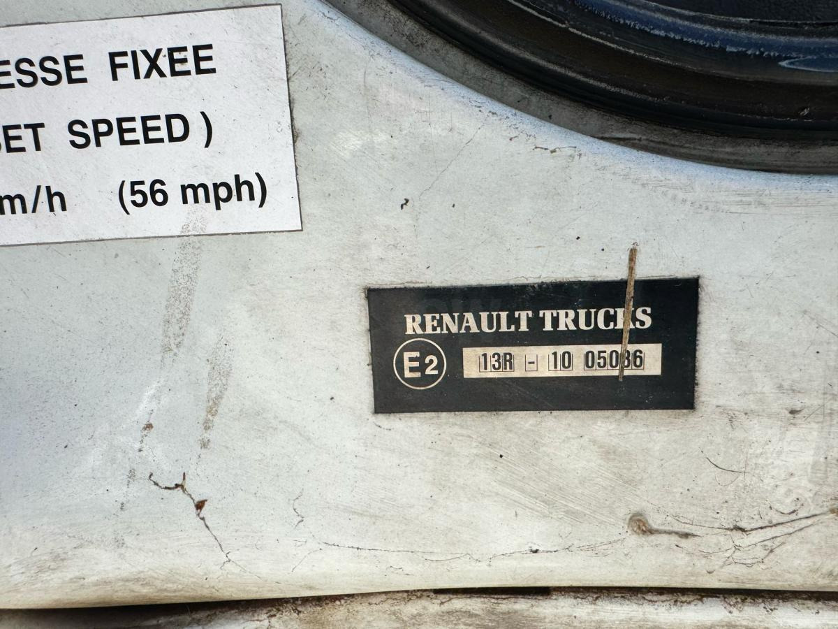 Autocarro frigorifero Renault Midlum 220 DXI