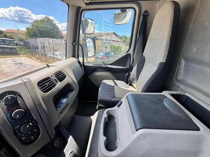 Autocarro frigorifero Renault Midlum 220 DXI