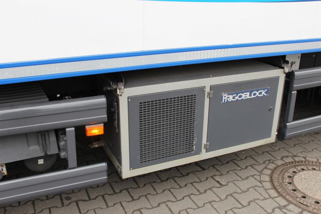 Autocarro frigorifero Scania G320 E5 Frigoblock Rolltor Strom LBW Lenkachse