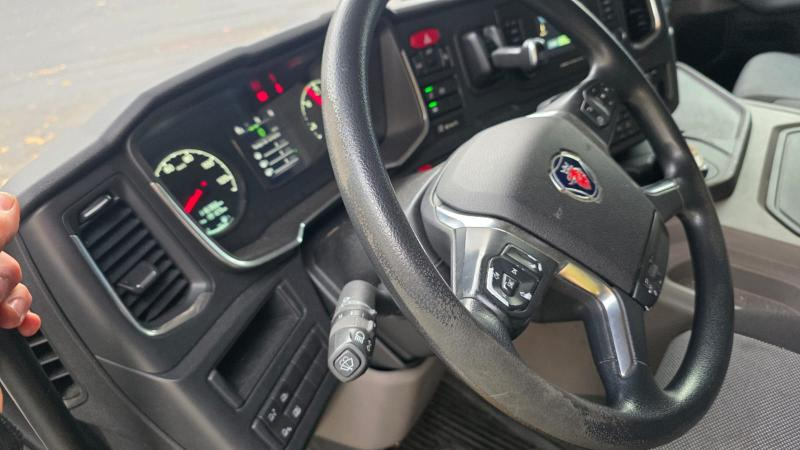 Autocarro frigorifero Scania P 320