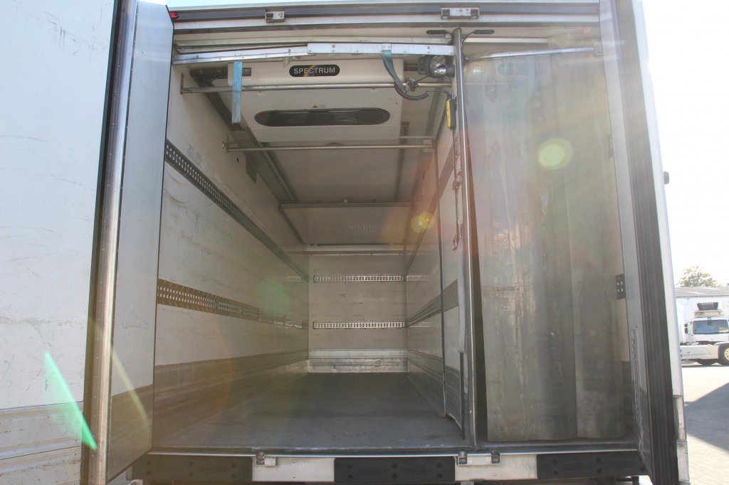 Autocarro frigorifero Volvo FL 260 E5  TK Spectrum Bi-Tri-Temp. Strom Tür+LBW