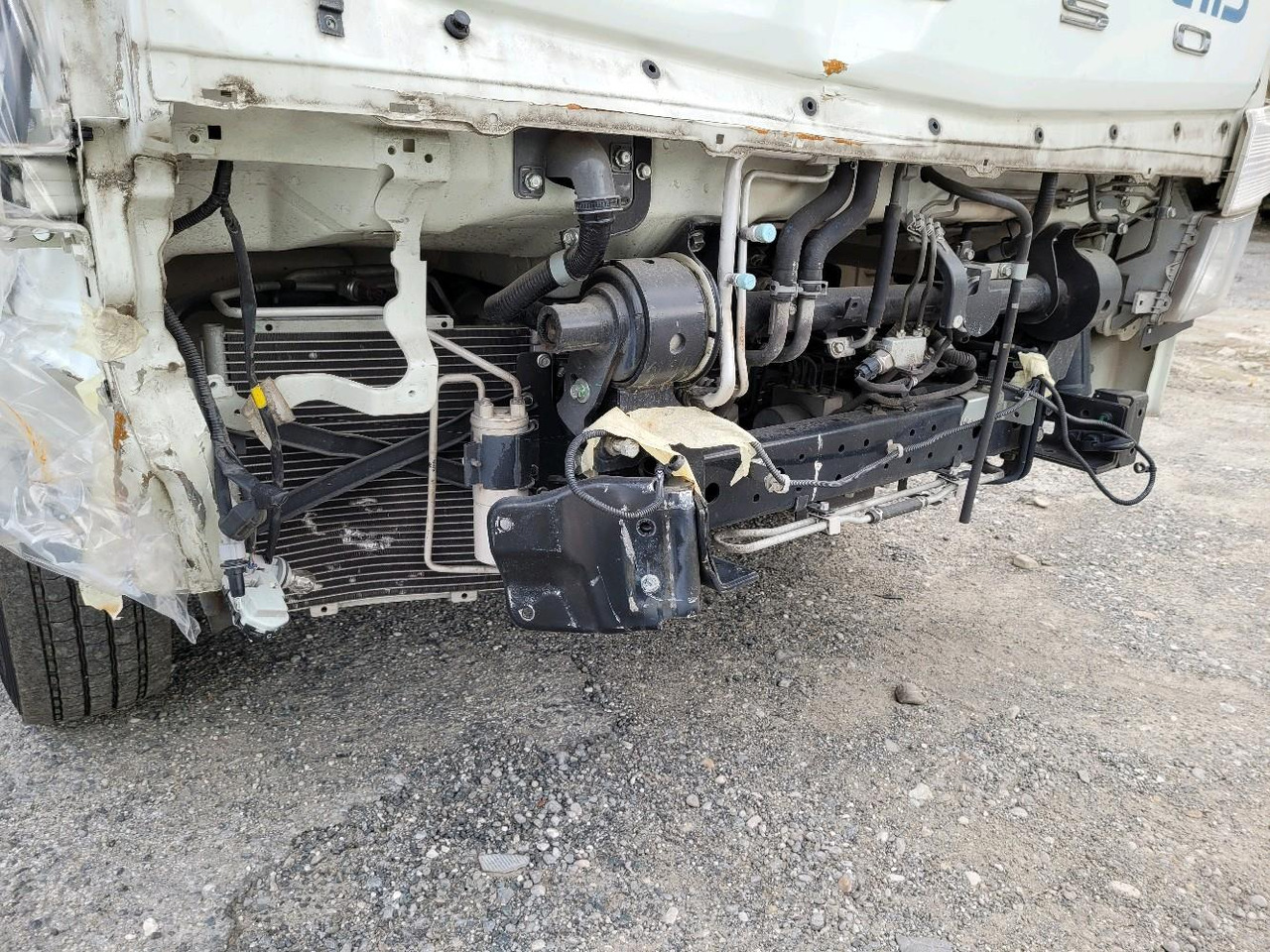 Autocarro furgonato FUSO CANTER 7C15