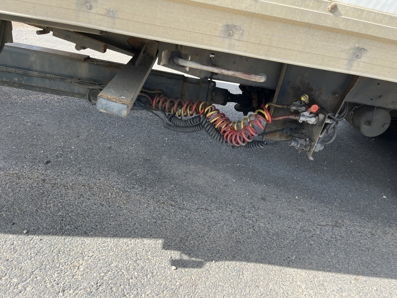 Autocarro furgonato IVECO Eurocargo 120e28