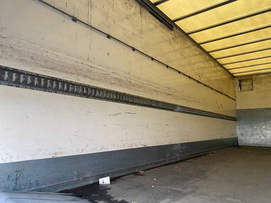 Autocarro furgonato Iveco EuroCargo 120/210 e6 Turbo Hors /Service