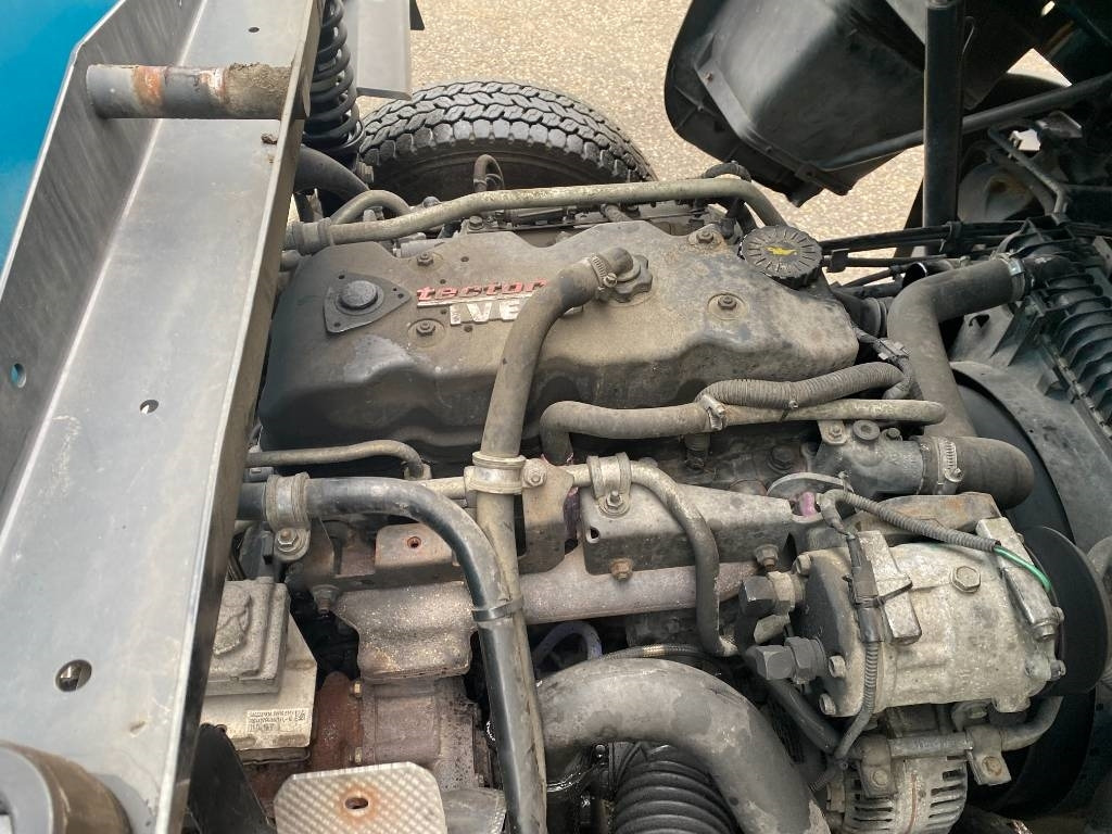 Autocarro furgonato Iveco EuroCargo 120/210 e6 Turbo Hors /Service