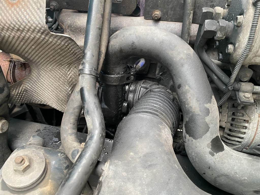 Autocarro furgonato Iveco EuroCargo 120/210 e6 Turbo Hors /Service