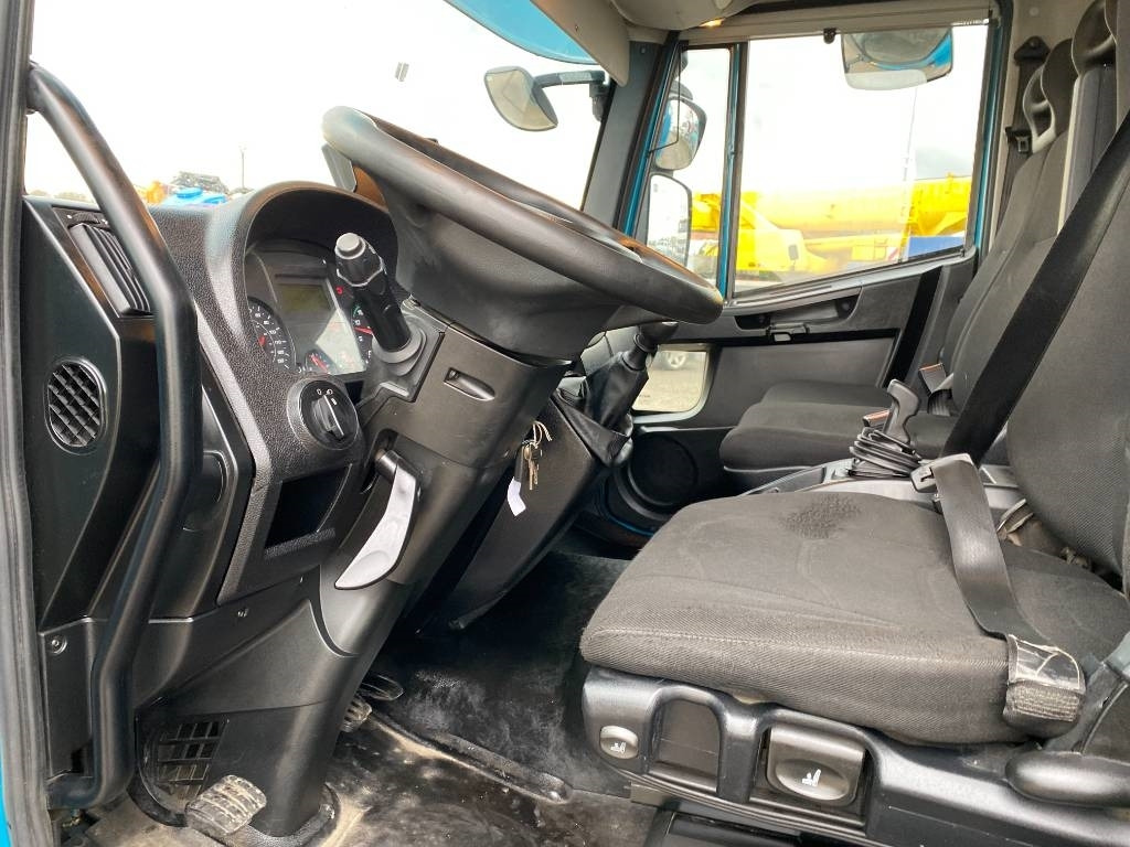 Autocarro furgonato Iveco EuroCargo 120/210 e6 Turbo Hors /Service