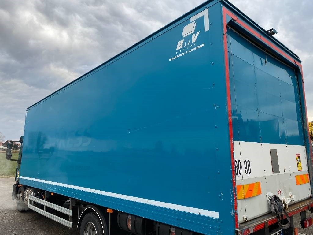 Autocarro furgonato Iveco EuroCargo 120/210 e6 Turbo Hors /Service