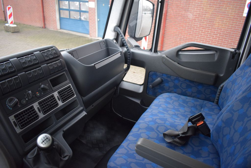 Autocarro furgonato Iveco  Eurocargo 75E16 Möbelkoffer EURO5 Klima 1.Hand