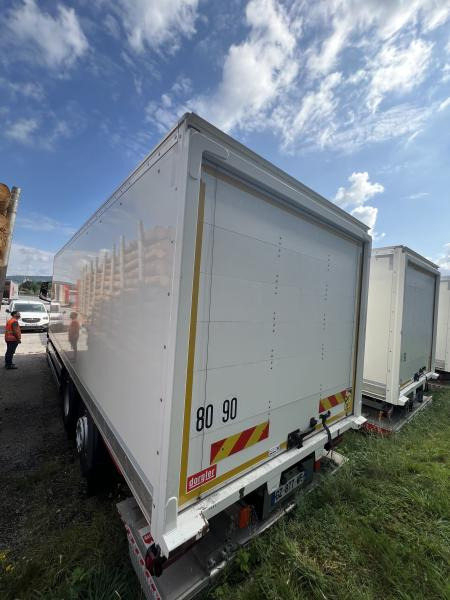 Autocarro furgonato MAN TGS 26.440