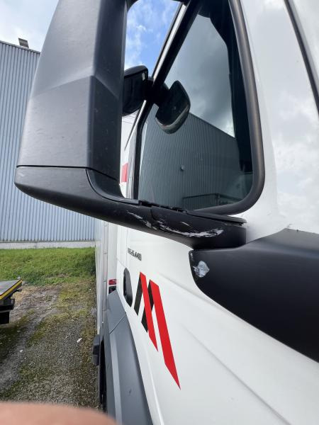 Autocarro furgonato MAN TGS 26.440