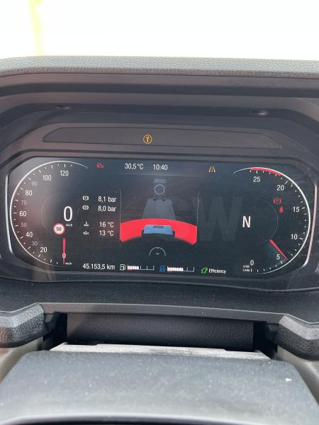 Autocarro furgonato MAN TGS 26.440