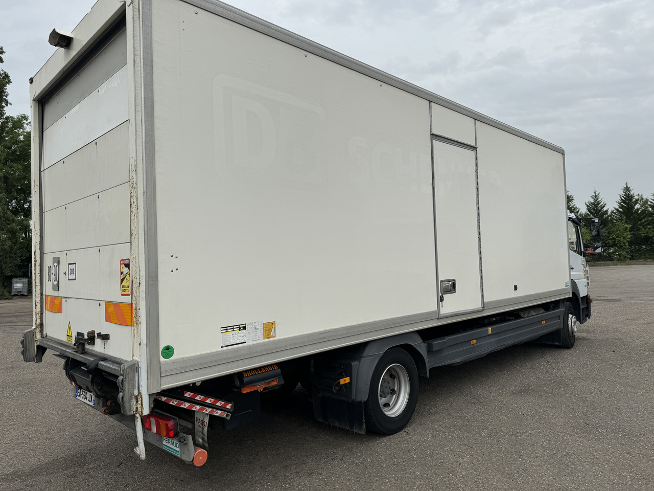 Autocarro furgonato MERCEDES-BENZ ATEGO 1218