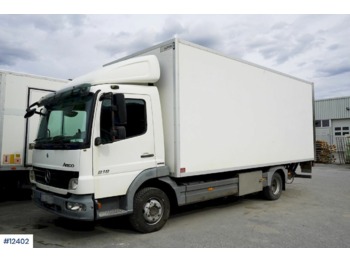 Autocarro furgonato Mercedes Atego