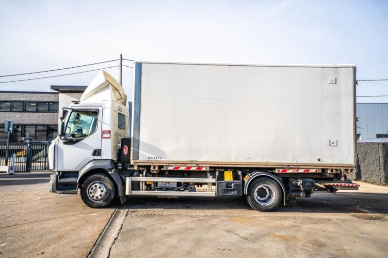 Autocarro furgonato Renault D14 250 // HAYON DHOLLANDIA