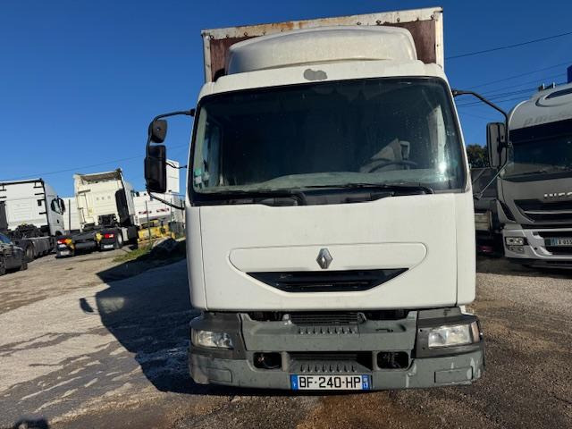Autocarro furgonato Renault MIDLUM 220 DCI CAISSE HAYON
